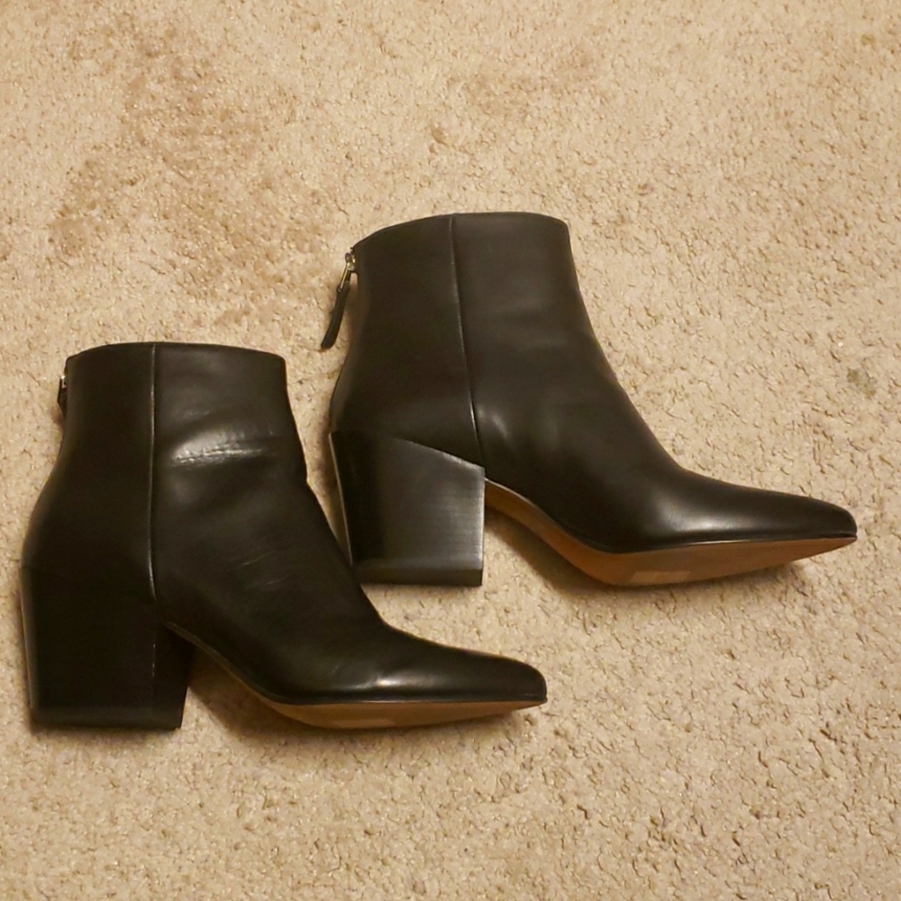 Ankle boots